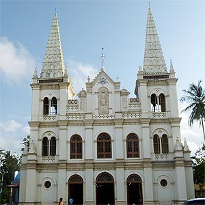 Santa Cruz Basilica Cochin