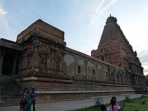 Tanjure Brahadiswara Temple octagonal cupola
