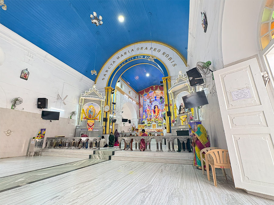Our Lady of Snows - Altar